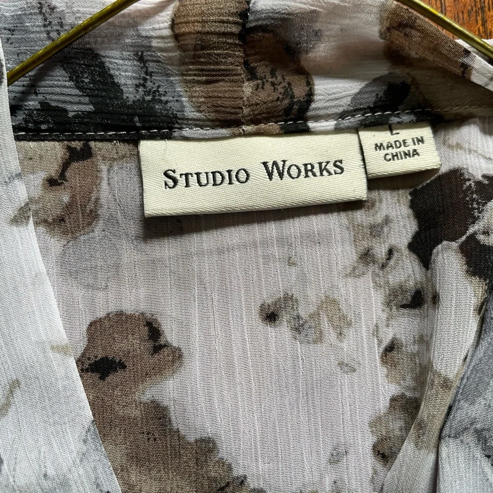 Studio Works Womens Top - Picture 4 of 4
